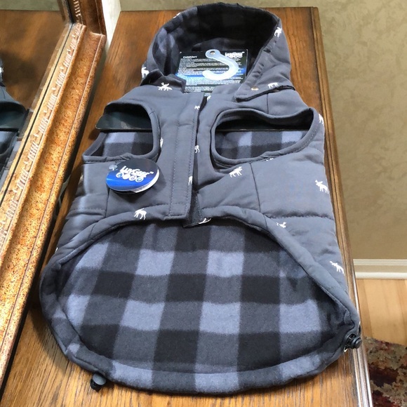 New LuvGear Cold Alert reversible pet jacket. Sz L. Gray with little white moose - Picture 2 of 16